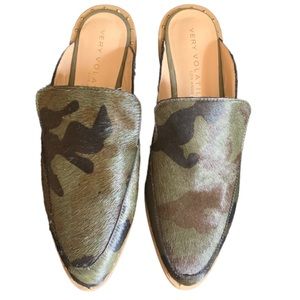 Women's Very Volatile Hair Calf Slip On Studded Mule Size 7 Shoes Flats